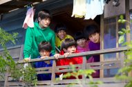 Aぇ! group、草間リチャード敬太、西村拓哉主演映画『おそ松さん』新公開日決定！場面写真2点解禁 - 画像一覧（1/2）