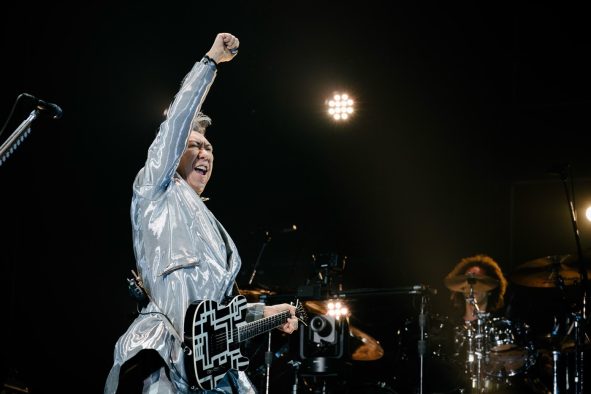 【ライブレポート】布袋寅泰、45周年ライブが大盛況で幕「日本でいちばんカッコいいギタリストは布袋寅泰だそうですよ！わかってるねぇ」