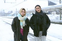 岩本照×松田元太がクランクイン！W主演ドラマ『カラちゃんとシトーさんと、』相性抜群ふたりのコメントも到着