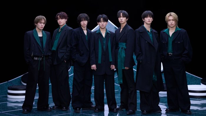 Travis Japan新曲「陰ニモ日向ニモ」MV公開！楽曲のテーマである二面性を“白と黒”で表現