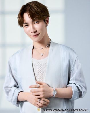 Snow Man渡辺翔太、Swarovski春夏コレクションキャンペーンに登場