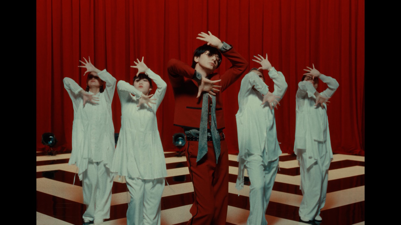 生田斗真、未公開ダンスカットを贅沢に盛り込んだ「スーパーロマンス」ダンスパフォーマンスビデオ公開決定 - 画像一覧（1/4）