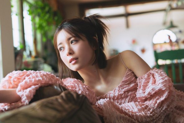 乃木坂46筒井あやめ“愛”をテーマに『B.L.T.』表紙＆巻頭登場！ボブヘア初グラビア披露