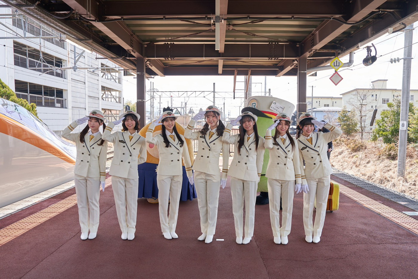 【レポート】22/7、JR天童駅の一日駅長に就任！「7人も駅長がいる駅は世界で唯一なのでは」（河瀬詩）