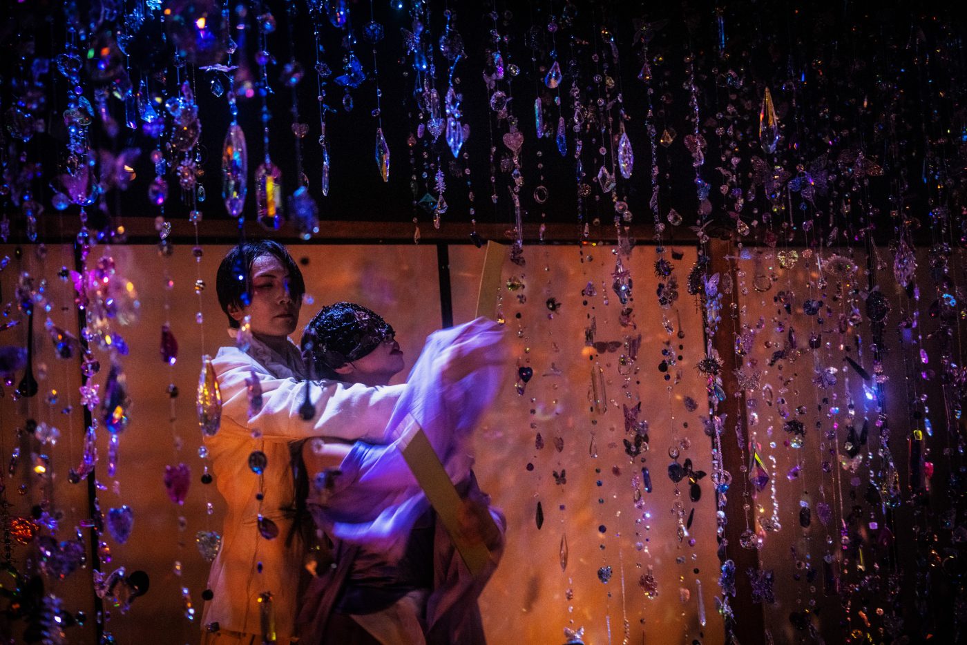 蜷川実花 with EiMが手掛ける『KYOTO NIPPON FESTIVAL』にて、DAZZLEと送るイマーシブ公演 『花宵の大茶会』の先行上演会開催 - 画像一覧（14/20）