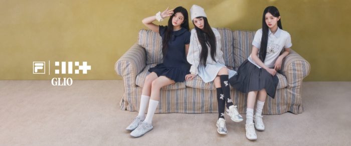 ILLITメンバーがミニスカート＆ハイソックス姿で魅了！ABC-MART | FILA“GLIO”新ビジュアル＆ムービー公開