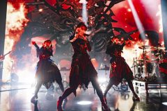 【ライブレポート】BABYMETAL、日本凱旋ライブハウス公演が大盛況！METALVERSEはまさかのバンド編成で登場