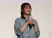 【レポート】櫻坂46 三期生11名が劇中衣装でドラマ『路地裏ホテル』完成披露試写会に登場 - 画像一覧（8/14）
