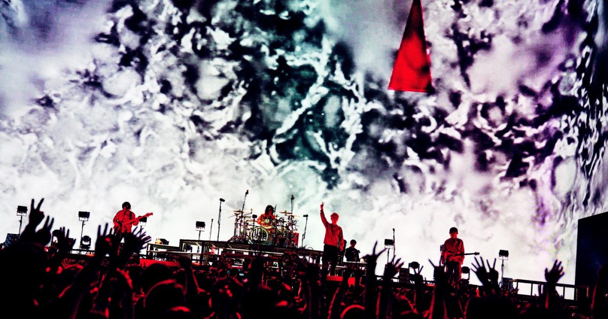 ライブレポート】ONE OK ROCK、UVERworld・YOASOBIと熱い共演！Awichも