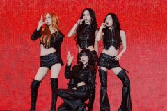 aespa初のドームツアーがスタート!最新リリース曲「ATTITUDE」のパフォーマンスを初披露