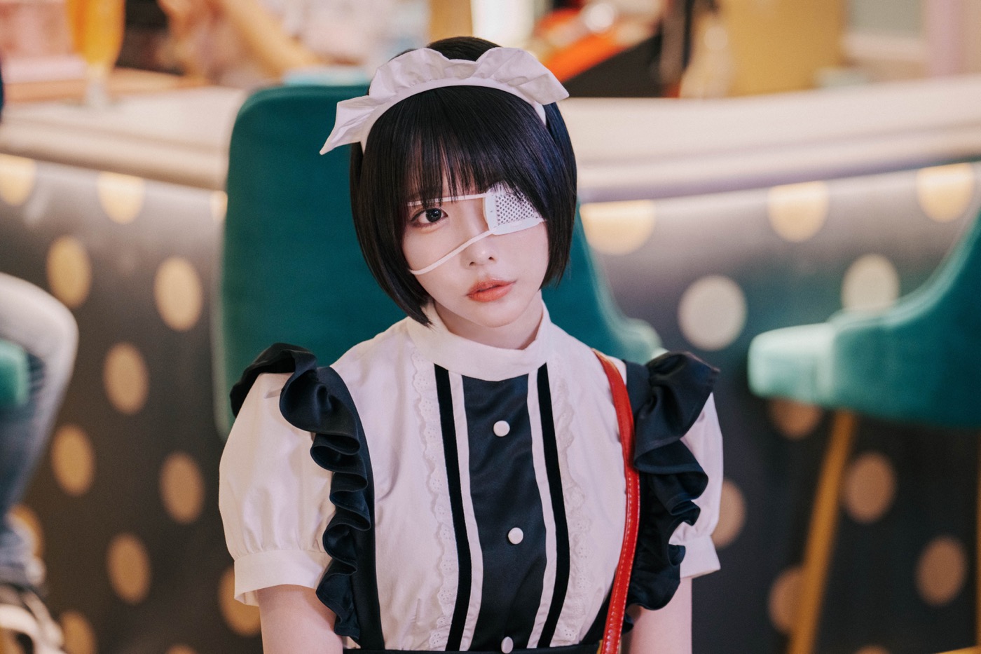 あの、“殺人鬼メイド”役で新境地！窪塚＆亀梨も「ハマりすぎ」と絶賛の『外道の歌 SEASON2』新場面写真解禁