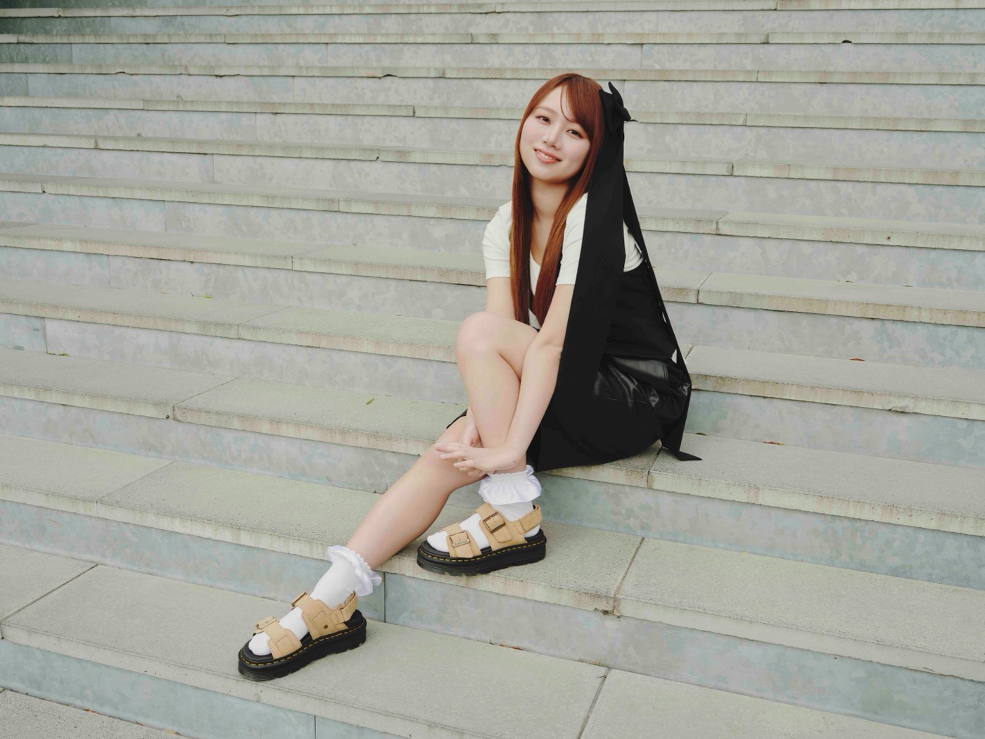 『ノノガ』ファイナリスト“ふみの”Dr. Martens新作サンダルコレクションのキービジュアルに登場