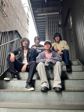 のん、“やばすぎなバンド”の結成を報告「今日のリハも、私は大興奮」