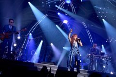 THE ALFEE、日本のロックバンド史上初のライブ通算3,000本を達成！「まだまだしつこいぐらいにやって行きたいと思います」（高見沢俊彦）
