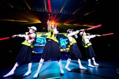 【ライブレポート】新しい学校のリーダーズ、最高に熱く、愛に溢れた“入学式”を開催！「青春はエンドレスなんです！本校に入学したら、卒業はありません！」