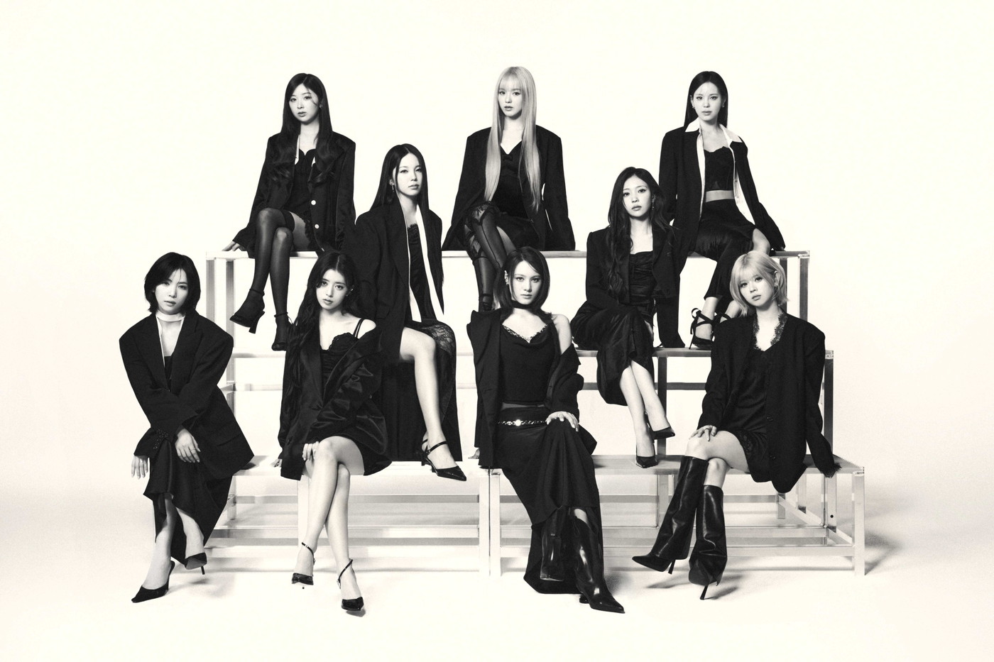 NiziU初となるベストアルバム『Portfolio』発売決定！ヒット曲や代表曲を中心に全20曲を収録