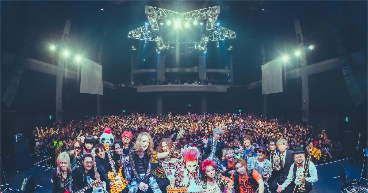 ライブレポート】hideの盟友たちが歌い繋いだ祝祭！『hide Memorial