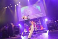 【ライブレポート】hideの盟友たちが歌い繋いだ祝祭！『hide Memorial Day 2026』が開催 - 画像一覧（25/45）