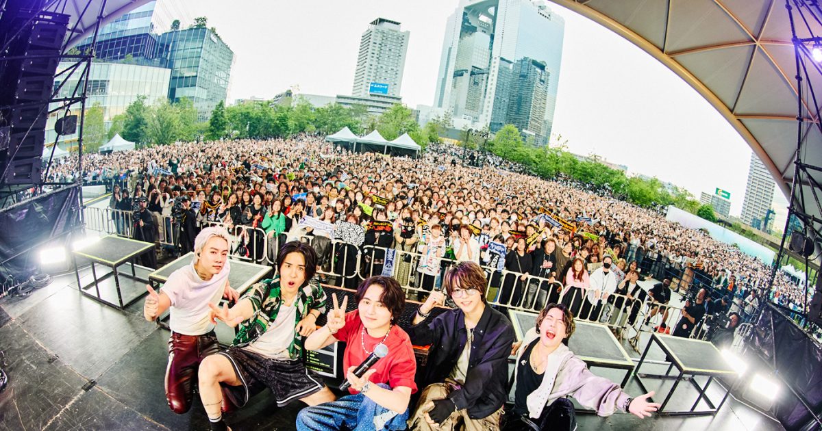 ライブレポート】Novelbrightの大阪フリーライブに1.5万人が集結