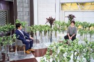 山下智久『日曜日の初耳学』に登場！恩師からの厳しくも愛に溢れたメッセージに言葉を詰まらせる場面も - 画像一覧（3/3）