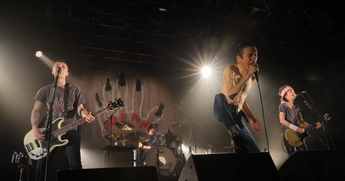 ライブレポート】ザ・クロマニヨンズ47都道府県ツアー完遂！ライブ