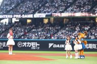 ClariS『FIGHTERS ENTERTAINMENT WEEKEND』に初登場！ファーストピッチではクララがピッチングに挑戦 - 画像一覧（1/10）