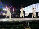 ClariS『FIGHTERS ENTERTAINMENT WEEKEND』に初登場！ファーストピッチではクララがピッチングに挑戦 - 画像一覧（4/10）