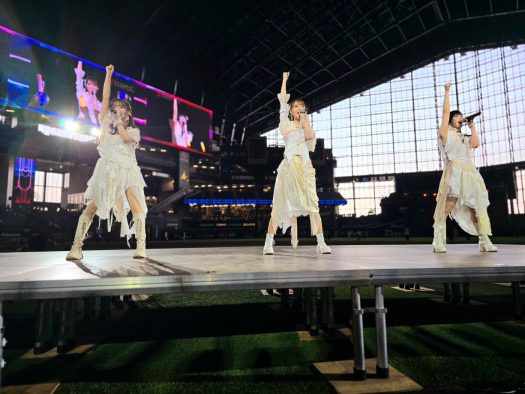 ClariS『FIGHTERS ENTERTAINMENT WEEKEND』に初登場！ファーストピッチではクララがピッチングに挑戦