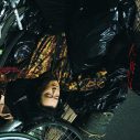 桑田佳祐、10年ぶりのソロシングル「人誑し / ひとたらし」の“謎を呼ぶ”CDジャケット公開 - 画像一覧（3/3）