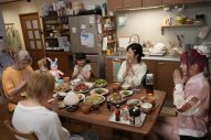 目黒蓮主演『SAKAMOTO DAYS』坂本家の“家族愛”が詰まった新場面カット＆オフショ4点解禁 - 画像一覧（2/4）