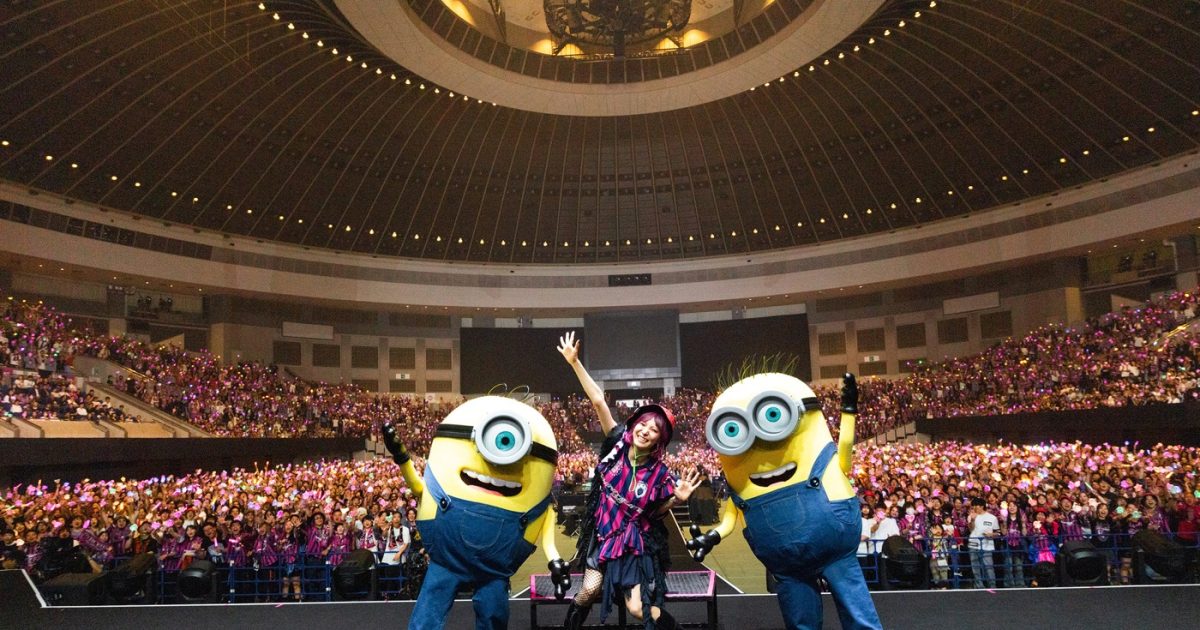 ライブレポート】LiSAアリーナツアーファイナルをミニオンが祝福！国内