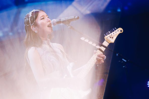 miletライヴ・フィルム『milet Live at Nippon Budokan “Ray of Water”』（劇場版5.1ch）本編ダイジェスト映像公開！来場者特典も発表