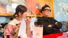 齋藤飛鳥、リリー・フランキーと「サモエドカフェ」へ！齋藤のぶっちゃけトークにサモエドたちも興味津々 - 画像一覧（1/2）