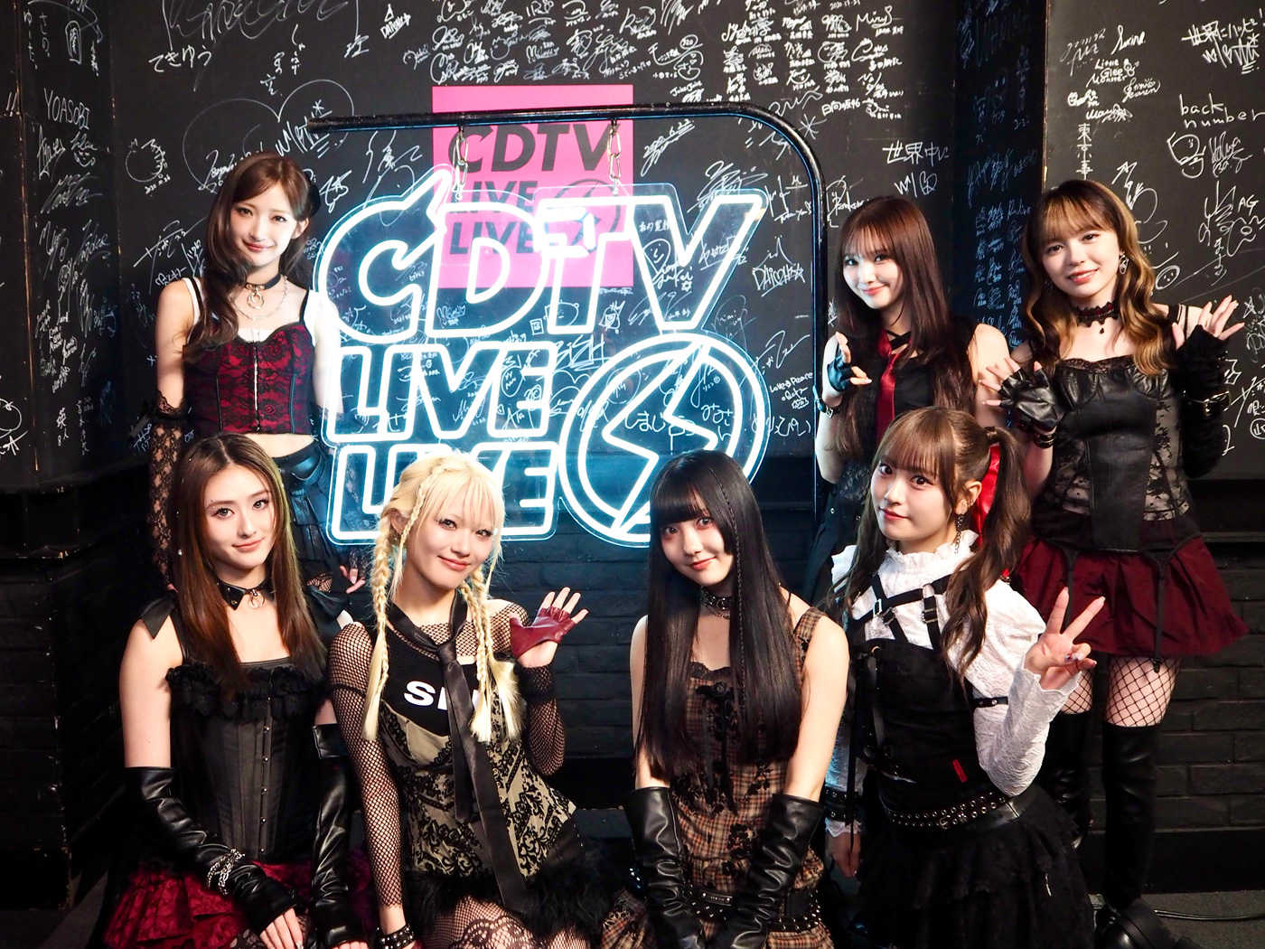 Girls²『CDTV ライブ！ライブ！』で新曲「BLOOM! BLOOM! BLOOM!」を初披露＆大トリで出演！MVも100万再生を突破