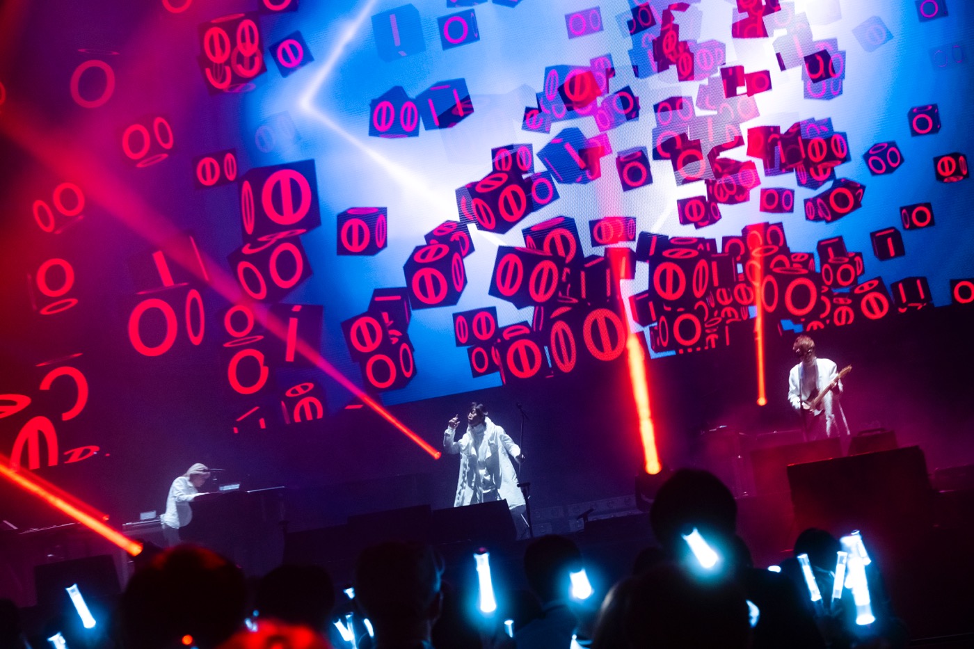 【ライブレポート】TMNETWORKの最新ツアーから4月の横浜アリーナ2DAYSがWOWOWにて独占放送・配信！レポート＆写真が到着