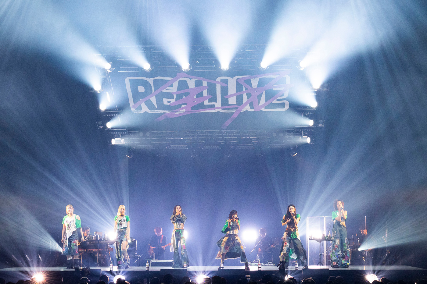 【ライブレポート】Little Glee Monster、現体制での初のZeppツアーが大盛況！「このライブはうちらとみんなのツーマン。100点で満足してたらあかんねん！」