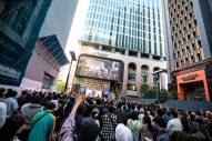 【ライブレポート】ORANGE RANGE“BLUEGE RANGE”と名前を変え、新宿歌舞伎町で一夜限りのゲリラライブ敢行 - 画像一覧（4/38）