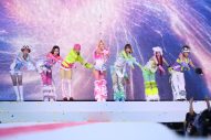 【ライブレポート】XG、イギリス最大の音楽フェスティバルに日本人アーティストとして初出演 - 画像一覧（1/5）