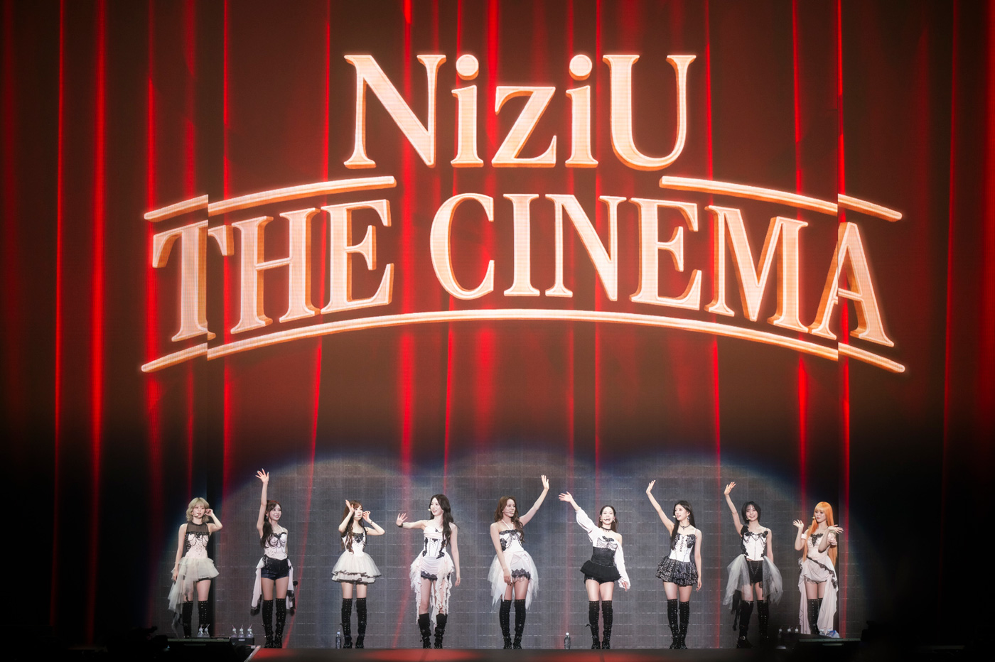 【ライブレポート】NiziU、3年半振りのドームツアースタート！長編映画のような満足感溢れるステージに