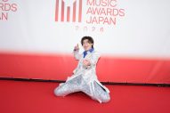 【レポート】『MAJ 2026』レッドカーペット（その3）FRUITS ZIPPER・M!LK・アイナ・ジ・エンド・新浜レオン・羊文学・星野源 - 画像一覧（11/19）