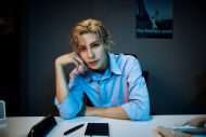 Snow Manラウール、YOU、令和ロマンくるま『The Fashion Post』でファッションを深掘り - 画像一覧（2/10）