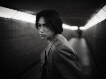 池﨑理人（INI）新曲「Backseat」デジタル配信開始！胸の内を語る映像「深夜に喋る」も公開