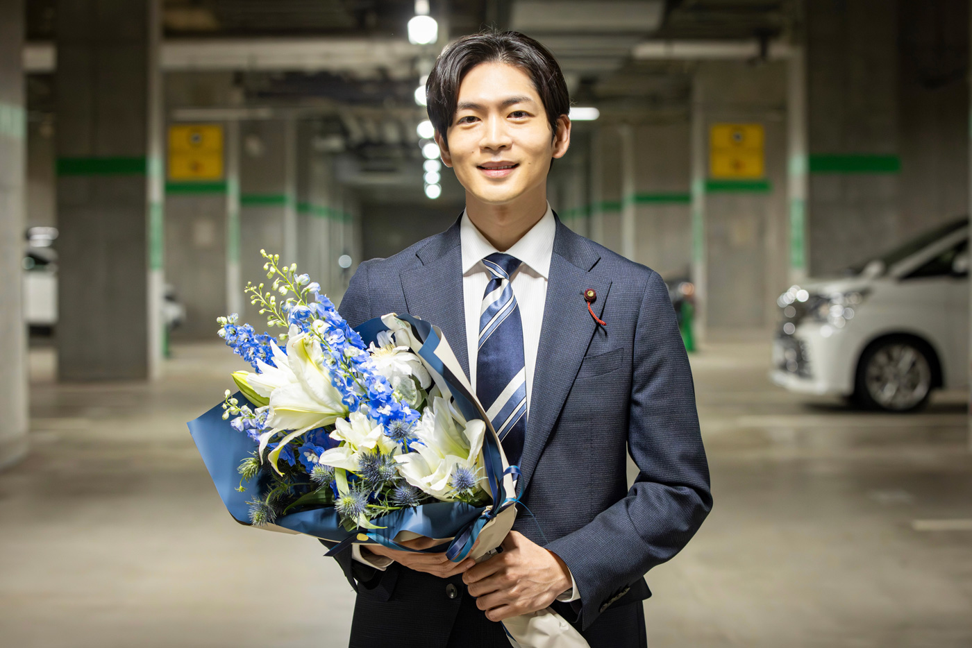 松下洸平、黒木華主演ドラマ『銀河の一票』クランクアップ！「筋トレのように、“お芝居の筋肉”をたくさんつけられる現場」