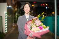 松下洸平、黒木華主演ドラマ『銀河の一票』クランクアップ！「筋トレのように、“お芝居の筋肉”をたくさんつけられる現場」 - 画像一覧（7/7）