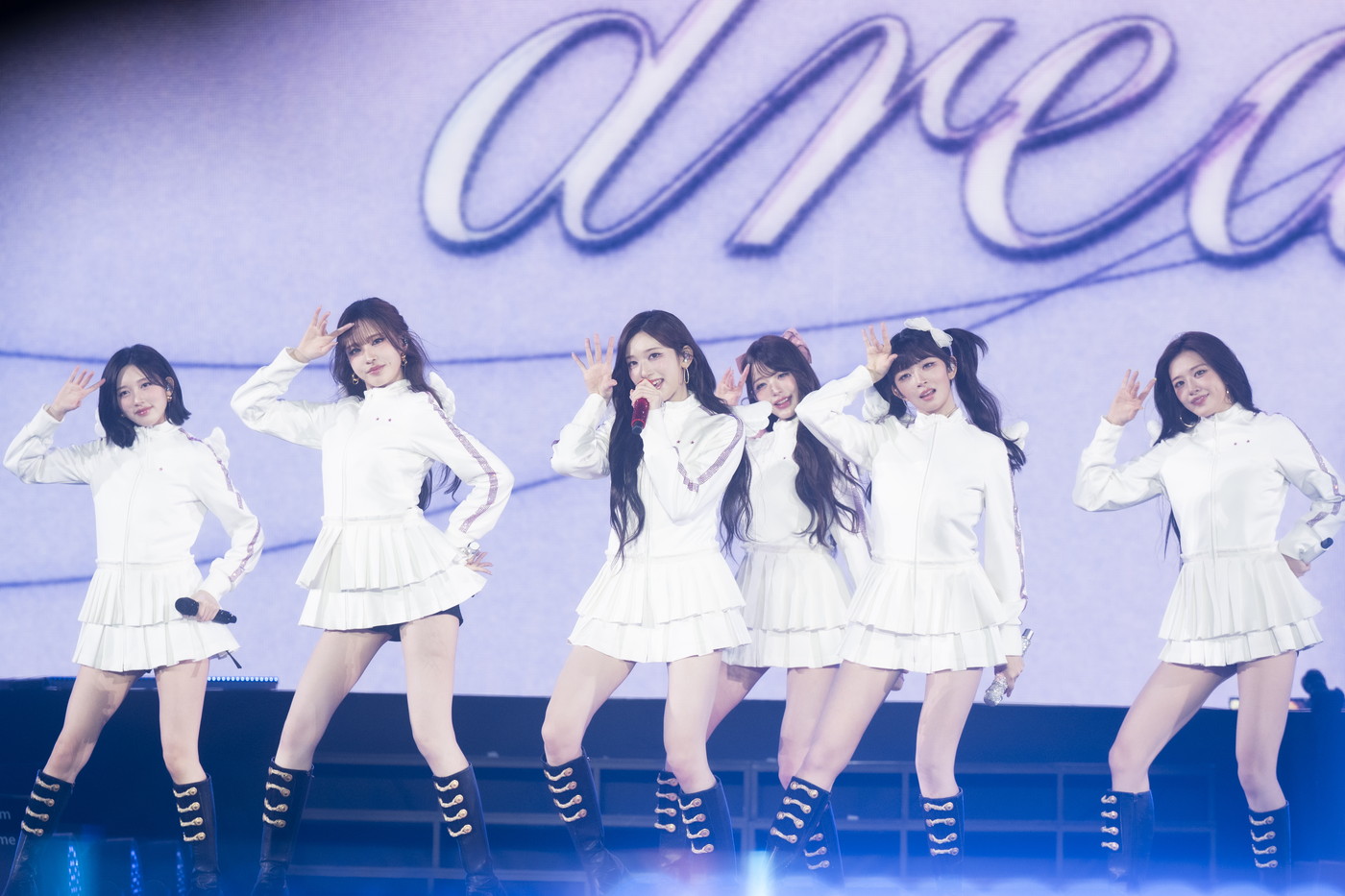 【ライブレポート】IVEワールドツアー日本公演で約13万人を動員！2度目の東京ドームで150分間熱狂の渦を巻き起こす