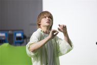 M!LK佐野勇斗、初出演のからあげクンCMで「爆裂うめぇ～!!」と大興奮！覆面ヒーロー姿の梅沢富美男と共演 - 画像一覧（32/32）