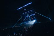 【ライブレポート】ReoNa、約1年半ぶりとなるオールスタンディングライブツアー『”De:TOUR -動脈-“』開幕！大阪公演よりスタート - 画像一覧（4/18）