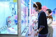 Snow Man佐久間大介『サクサクヒムヒム』で“Mr.クレーンゲーム”深澤辰哉の技に驚愕！「（アームの）タイミングまで操れるの!?」 - 画像一覧（2/3）