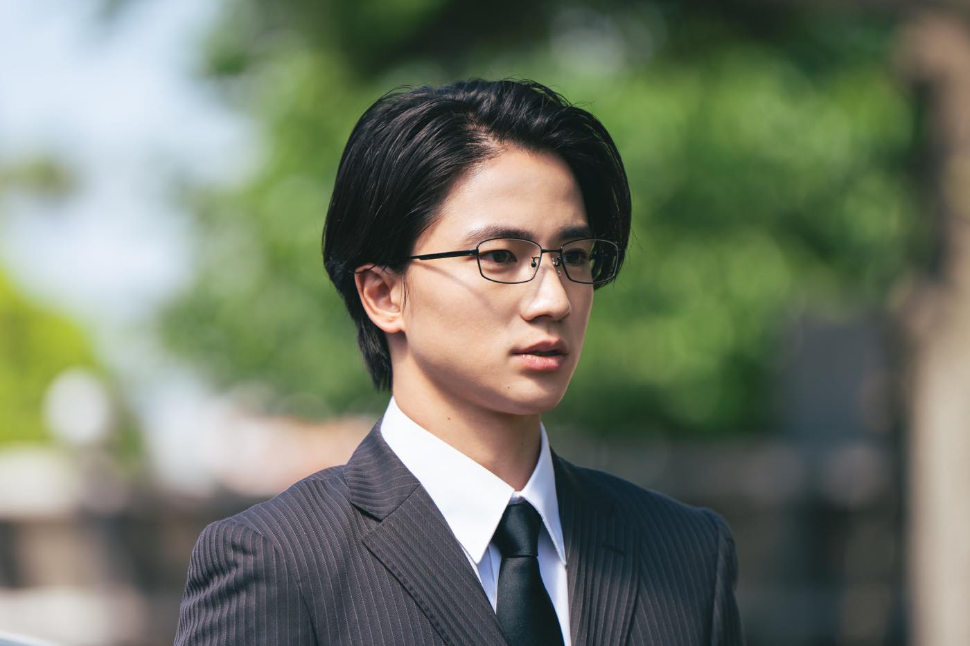 山田涼介&白石聖が日曜ドラマ『一次元の挿し木』1話を振り返り！2話