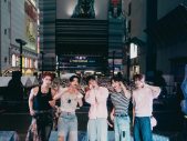 【ライブレポート】AND2BLE、K-POPグループ初！歌舞伎町サプライズフリーライブにファン3000人集結 - 画像一覧（1/13）